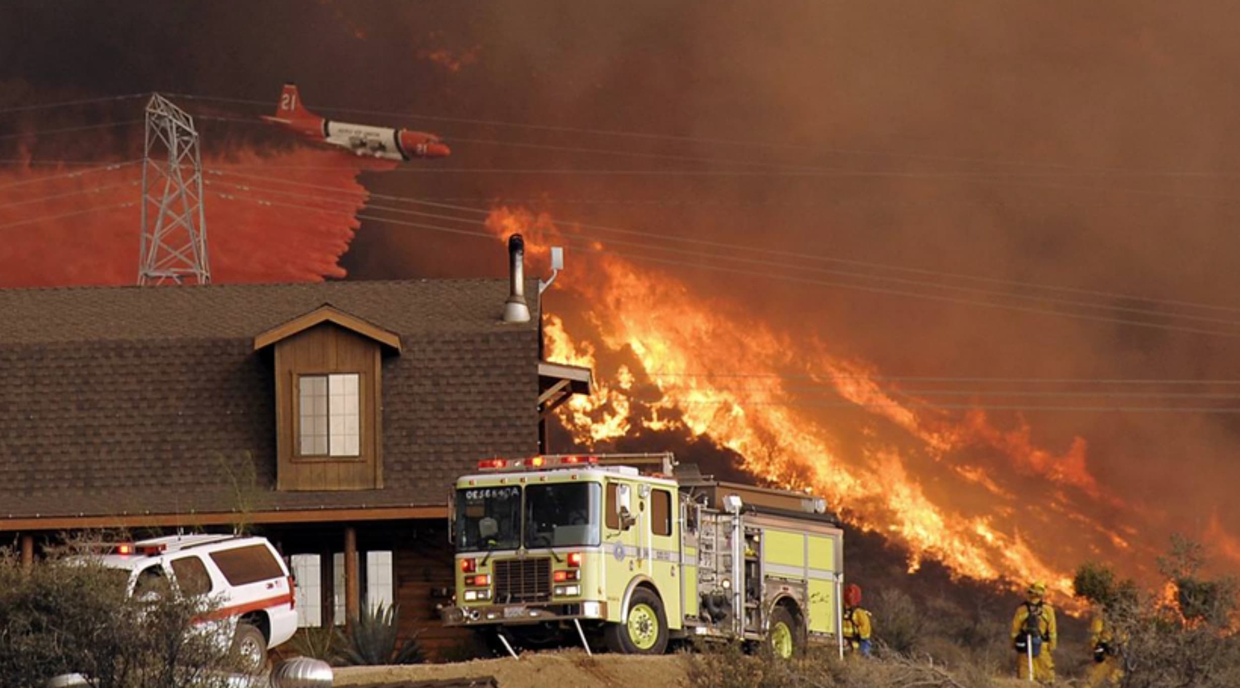 28 Disastrous Photos of the California Wildfires